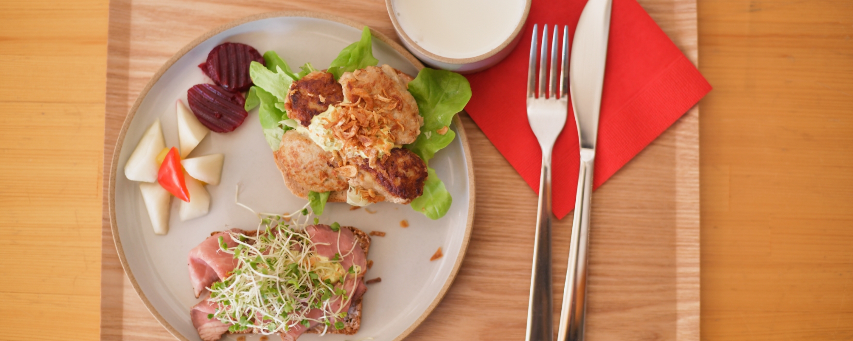 Velbekomme カフェ